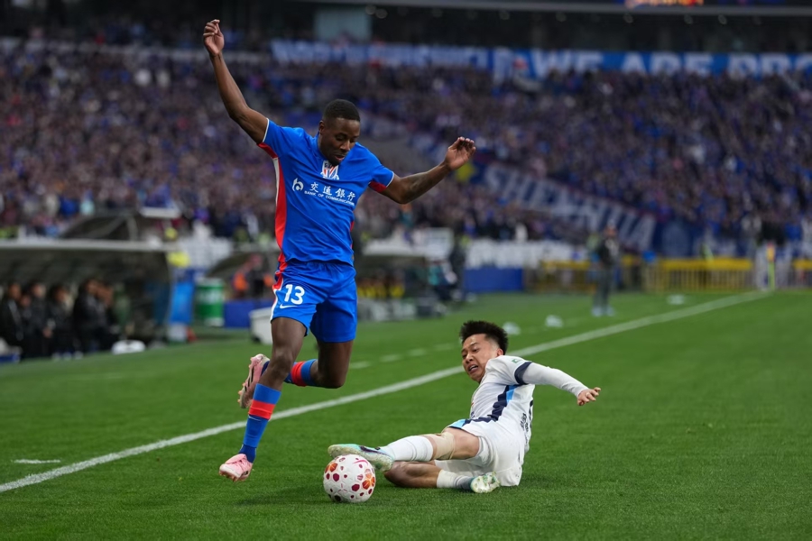 九游体育官网入口-太狠了！上海申花复出首秀备战意大利杯阿扎伦卡在尤文图斯比赛中惊艳表现，俄克拉荷马雷霆临场应变备战亚冠